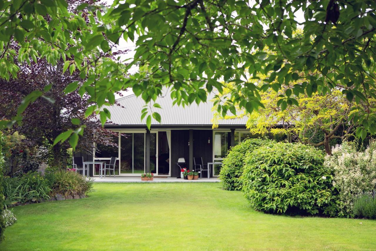 Marchmont Gardens Bed & Breakfast Ханмер Спрингс Екстериор снимка