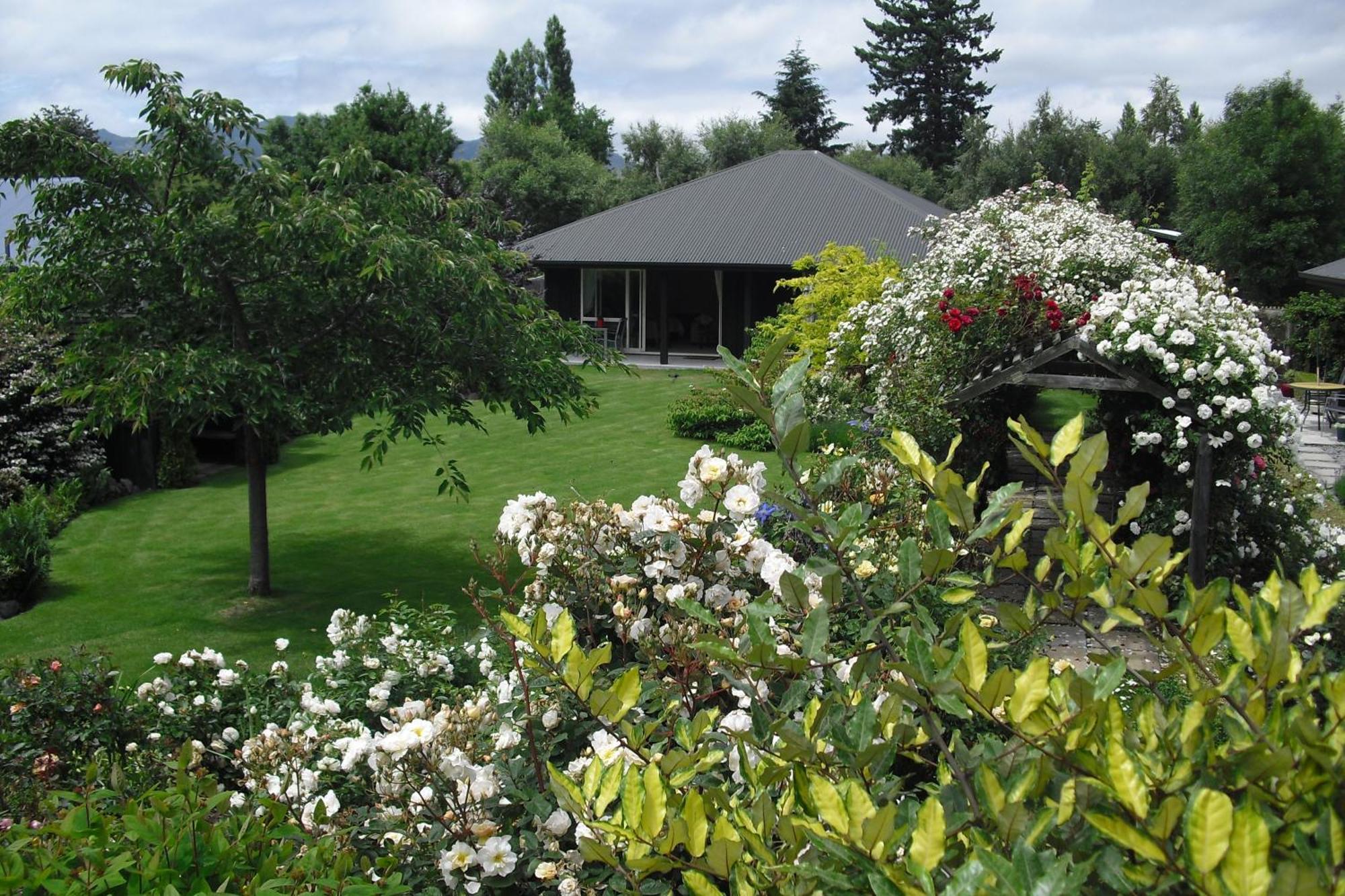 Marchmont Gardens Bed & Breakfast Ханмер Спрингс Екстериор снимка