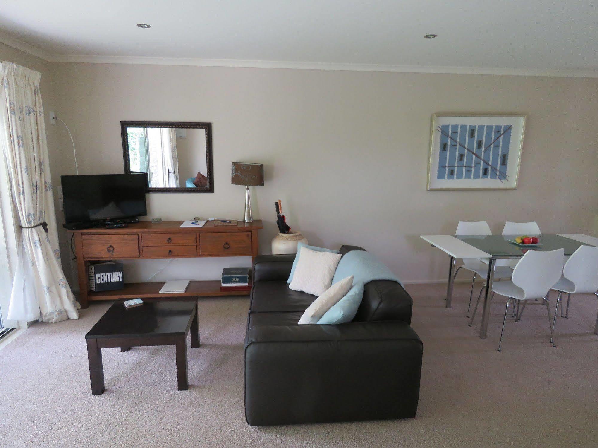 Marchmont Gardens Bed & Breakfast Ханмер Спрингс Екстериор снимка