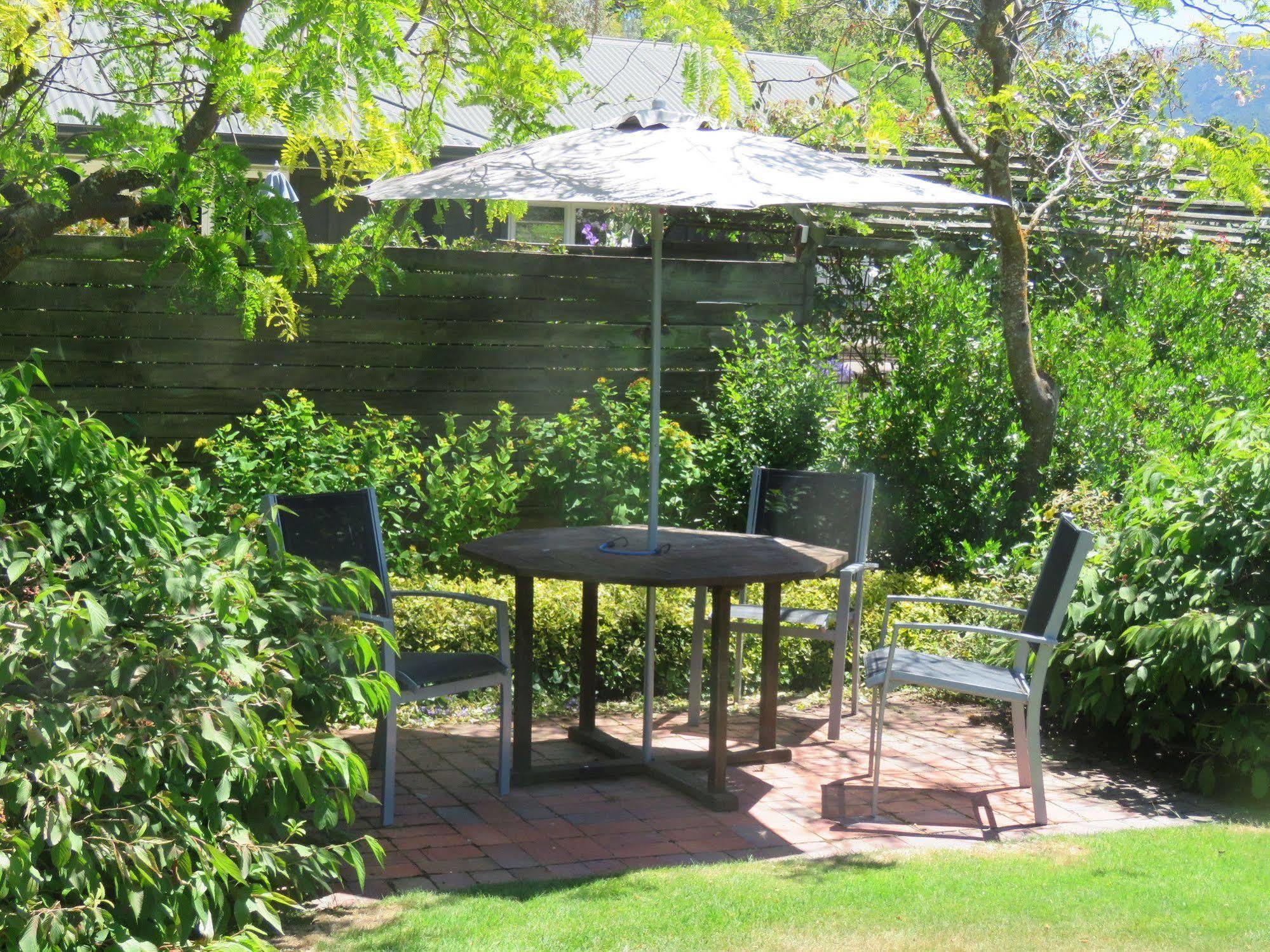 Marchmont Gardens Bed & Breakfast Ханмер Спрингс Екстериор снимка